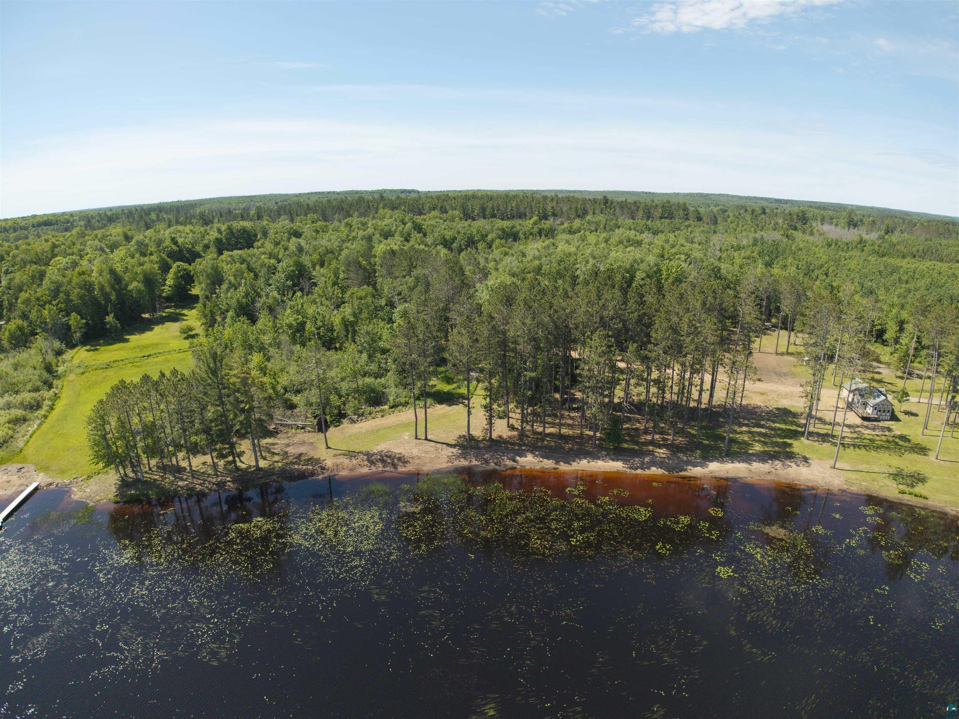 Image 1: 593' Lake Frontage