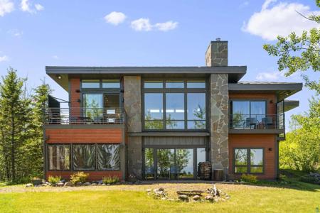 1558 Highway 61
