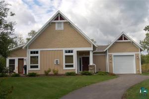 596 Larsmont Way
