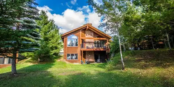 219 Fireweed Ln