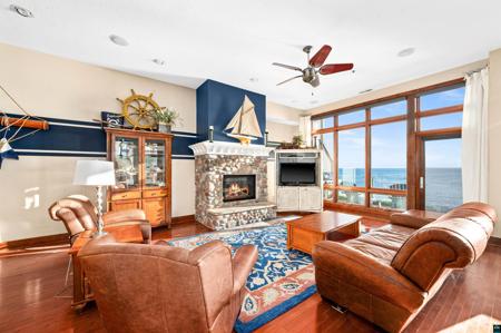 1412 #4-101 Burlington Rd