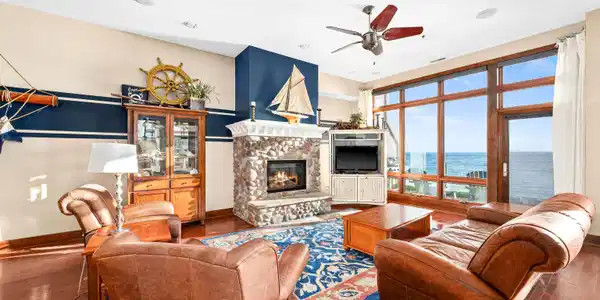 1412 #4-101 Burlington Rd