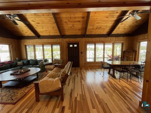Image 2: Cabin Living