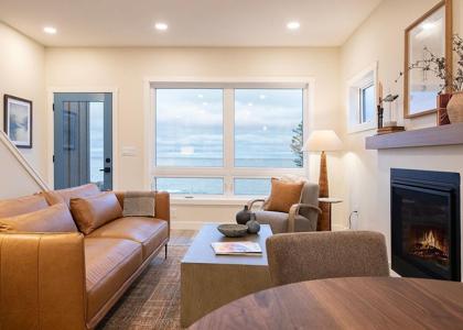 114,116 E Lakeview Dr