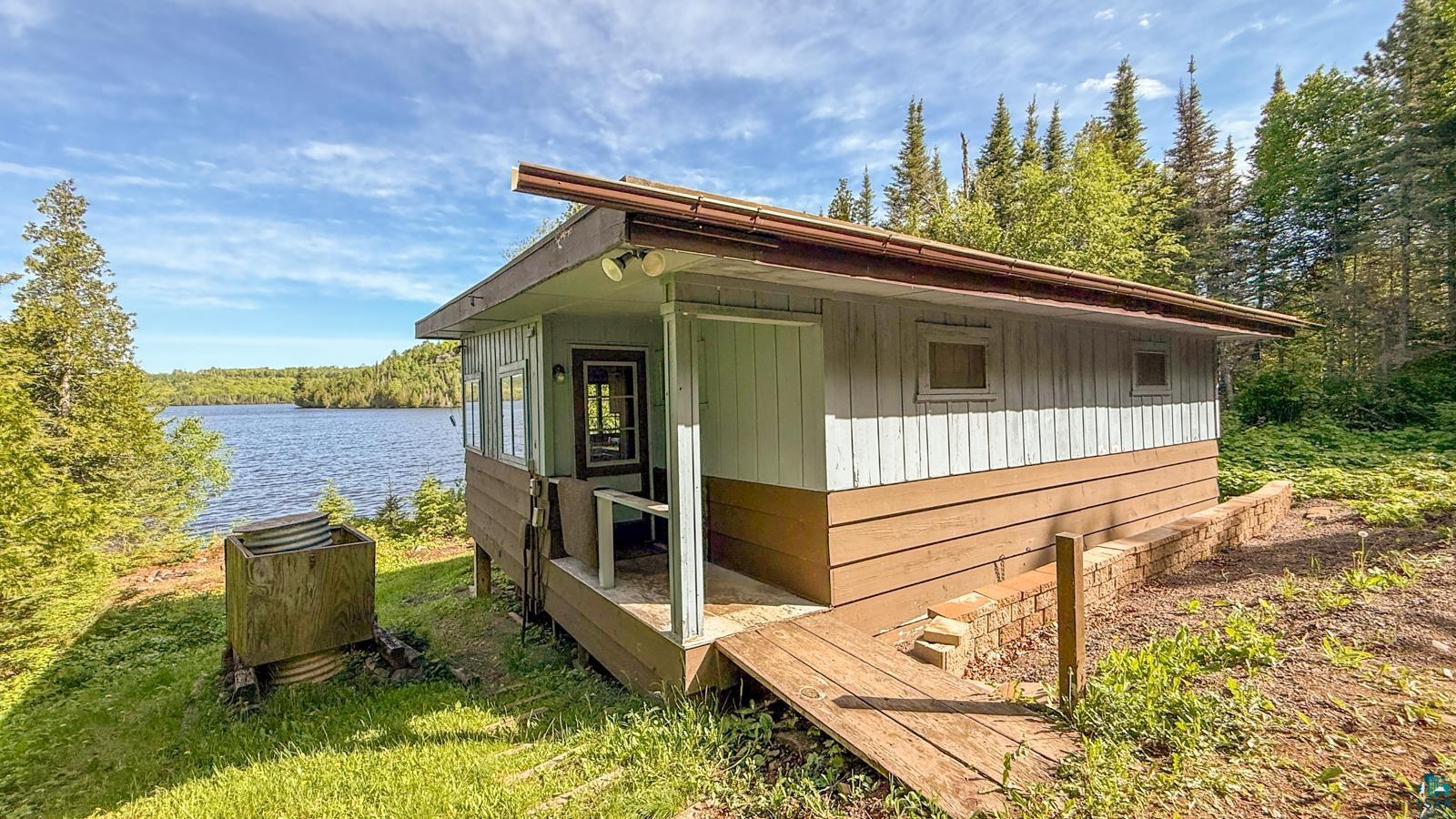 Image 0: Outdoor structure