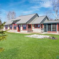 3833 Chippewa Tr