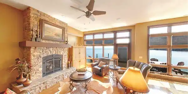 1412 #4-102 Burlington Rd