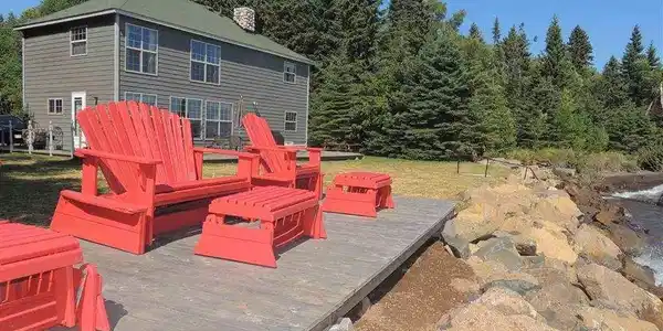 3822 Manitoo Tr