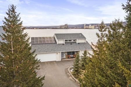 321 Harbor Point Cr