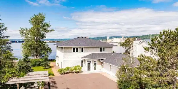 312 Harbor Point Cr