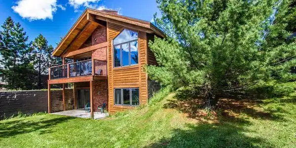 215 Fireweed Ln