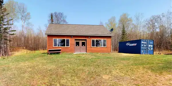 2817 Highway 61 E