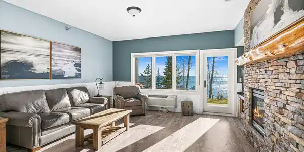 1412 #5-104a Burlington Rd