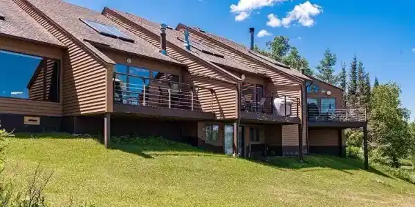 1567 Superior Shores