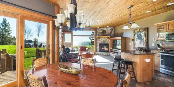 2826 Highway 61