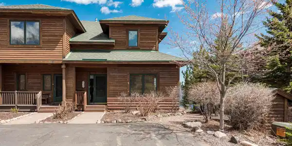 613 Windsong Dr