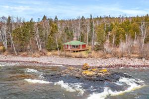 4648 Cascade Beach Rd