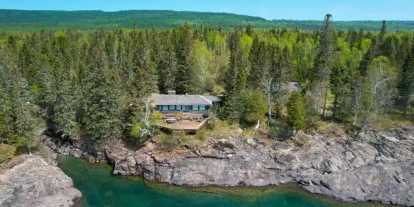 4046 Cascade Beach Rd