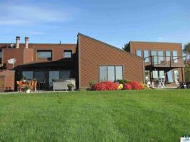 210 W Harbor View Dr