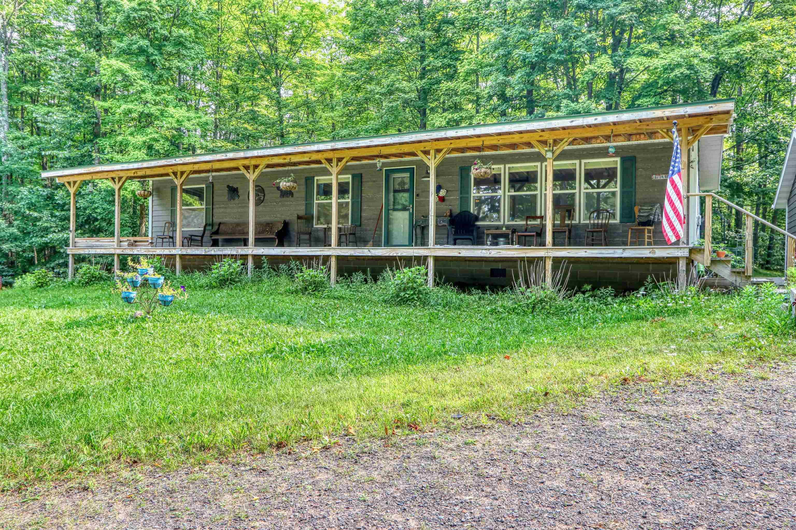 Image 3: View of front of house featuring covered porch, Front Of Structure