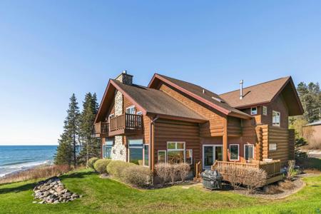2826 Highway 61