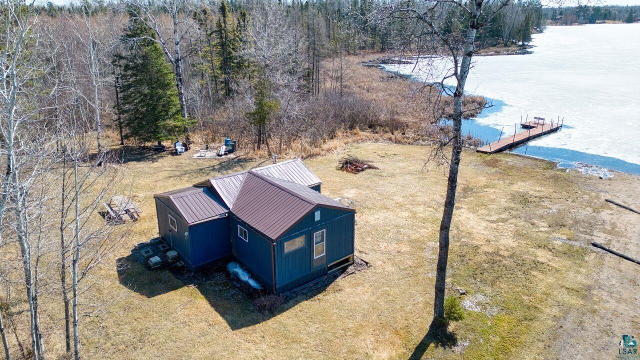 Image 1: Bird's eye view, Aerial View