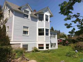110 2nd Ave E