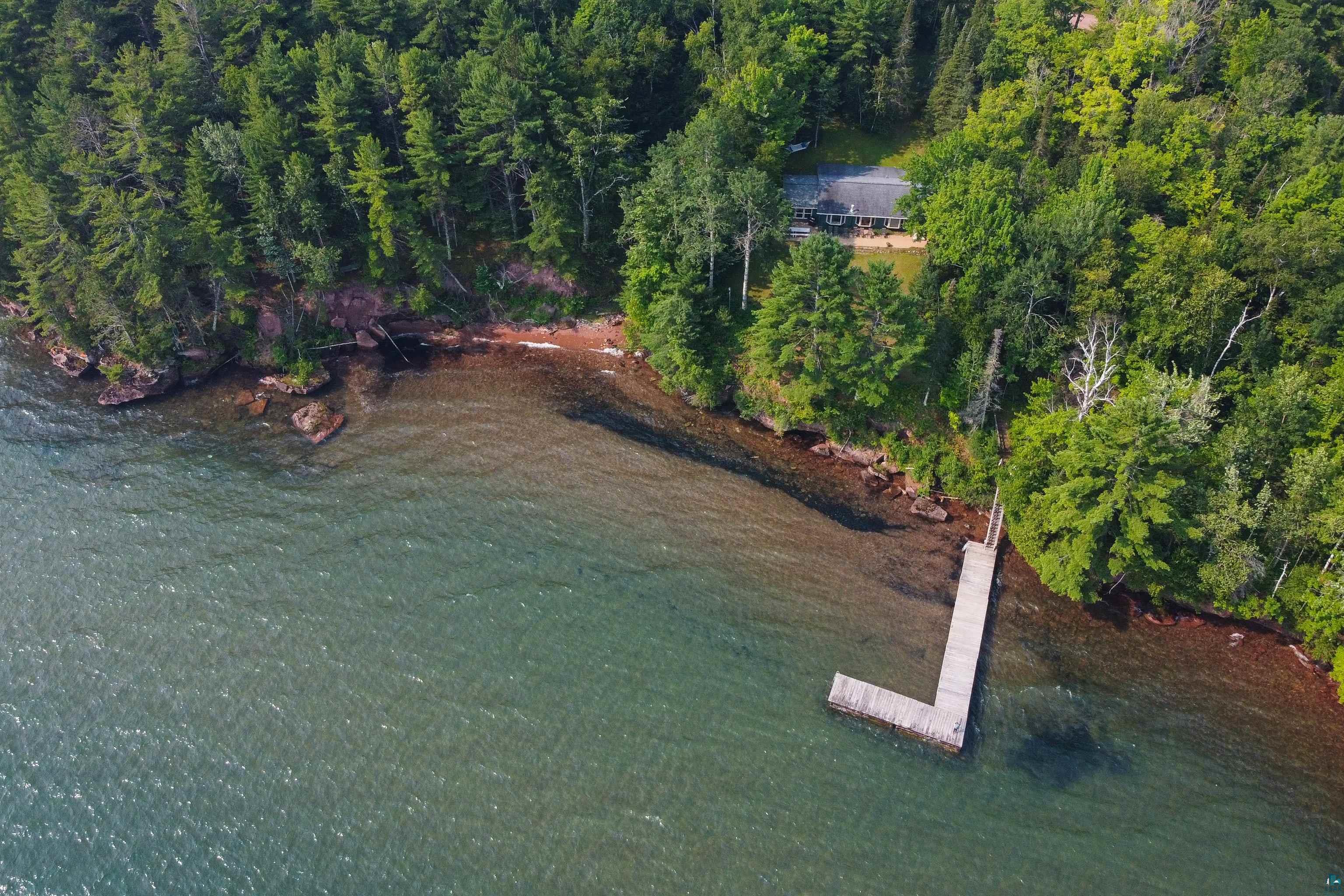 Image 0: Superior Lakefront Retreat