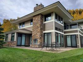 1761 Silver Cliff Ln