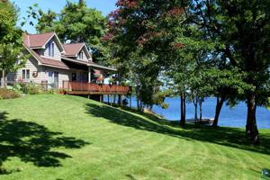 1512 E Mallard Dr