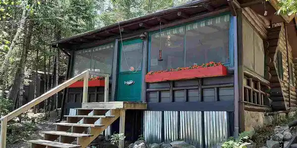 145 Island Rd