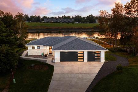 546 Marina Dr