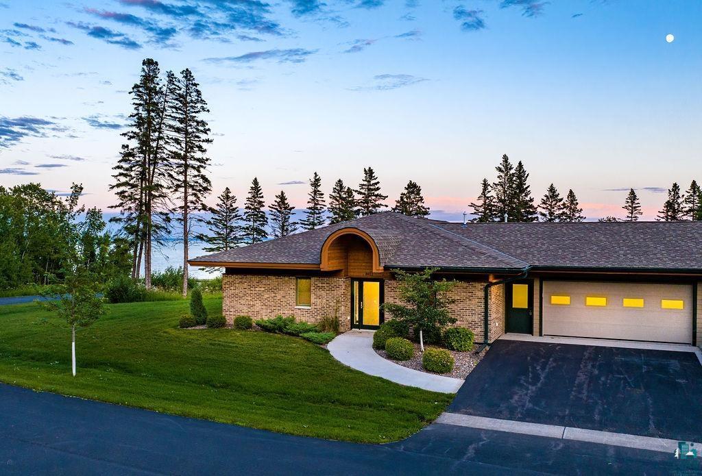 8411 Congdon Blvd, Duluth, MN lhrmls01743011