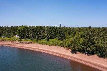 2672 Castle Cove