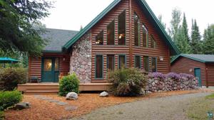 1032 Manitou Park Rd