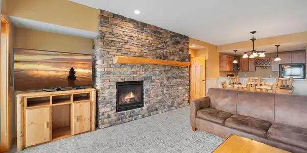 1412 #5-302a Burlington Rd