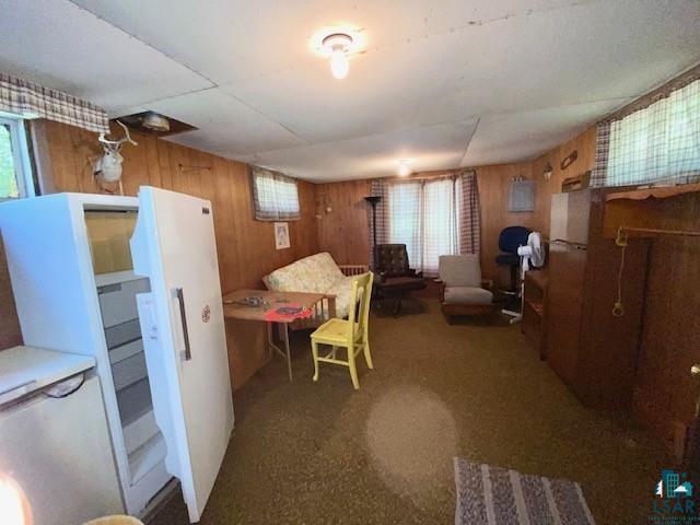 Image 3: Image quality insufficient for description, Dining Area