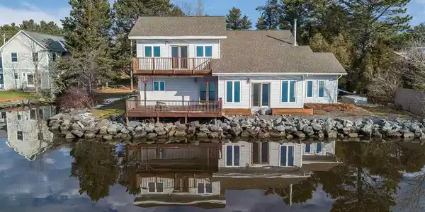 2701 Minnesota Ave