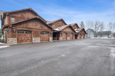 2729 E Lake Shore Dr