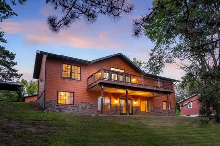 5493 Shady Ln