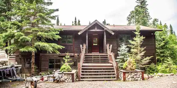 105 Sawmill Dr