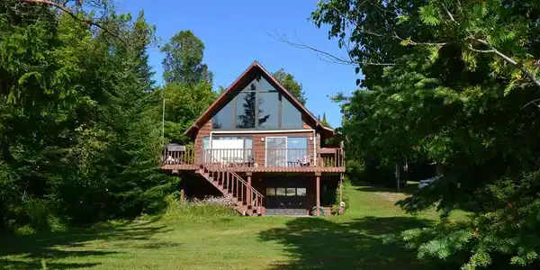 120 Peninsula Point Tr