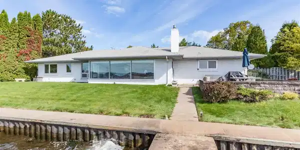 3205 Minnesota Ave