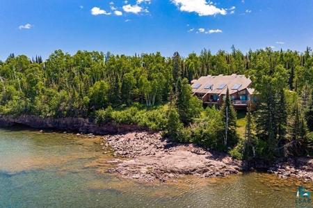 1565 Superior Shores