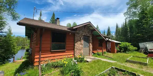 7580 Gunflint Tr