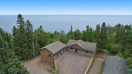828 Slater Dr