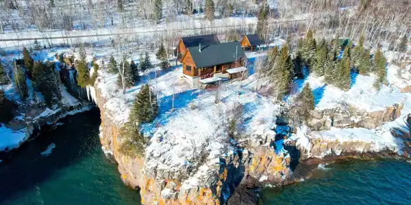 42 Beacon Hill Dr