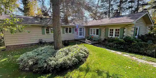112 Peninsula Point Tr