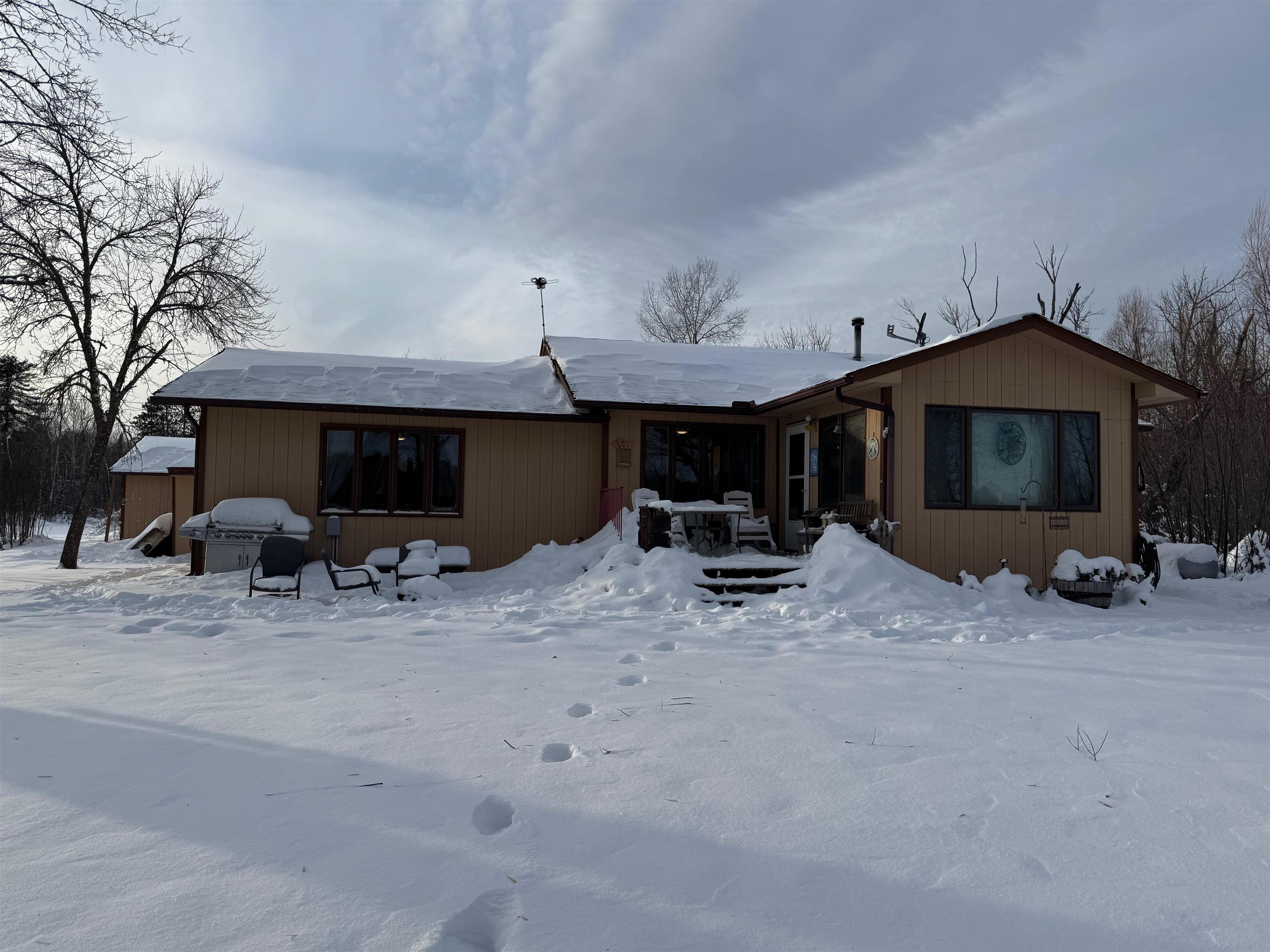 Image 2: Snow covered property, Back Of Structure