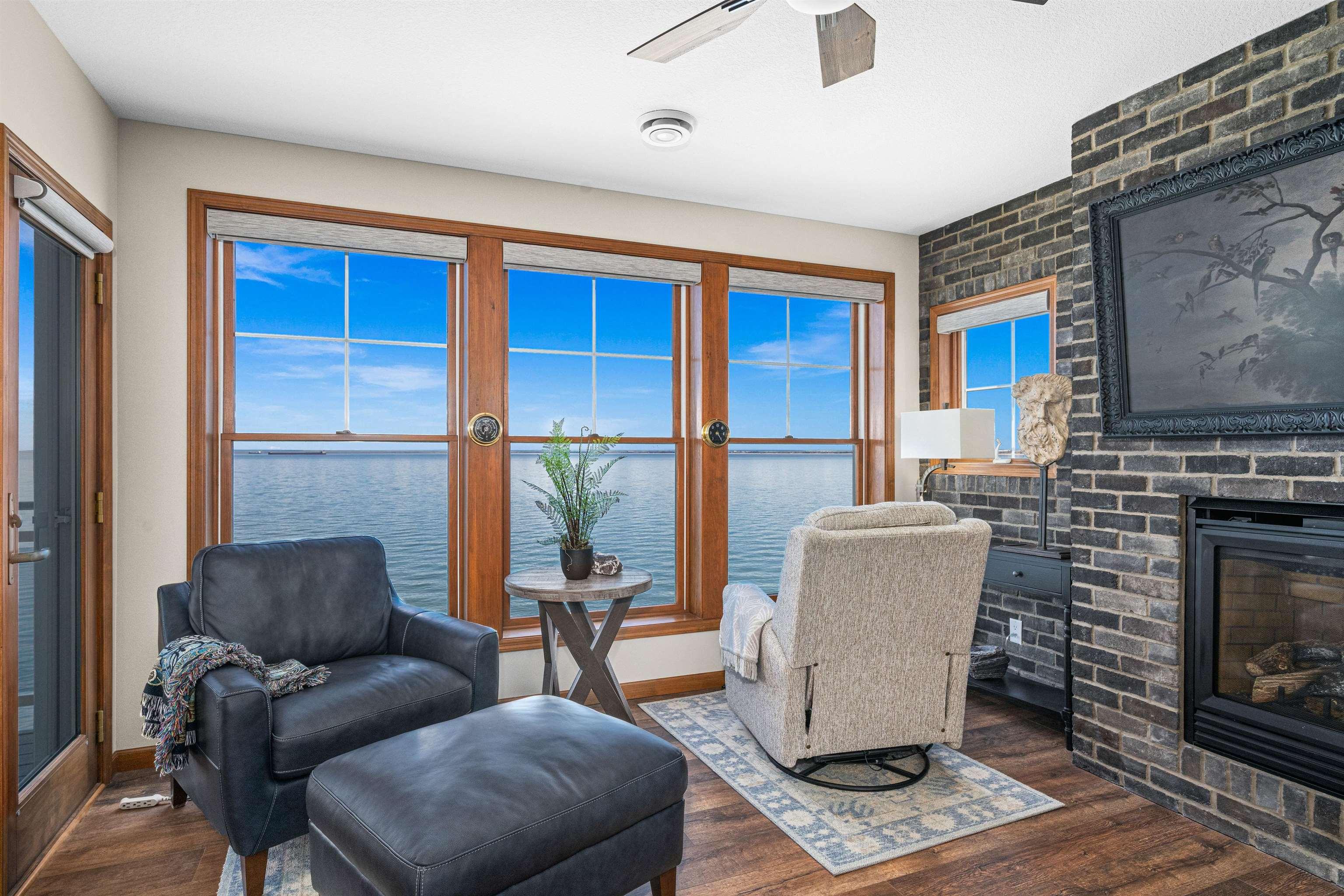 Image 2: Main living room